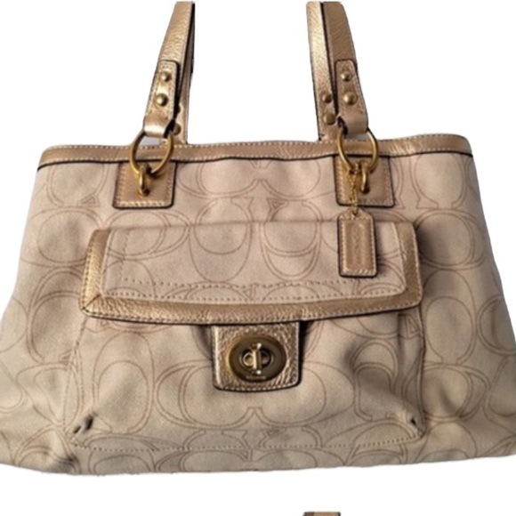 Coach Penelope Signature Linen Tote F19266, also known as a Coach Penelope - Picture 2 of 10
